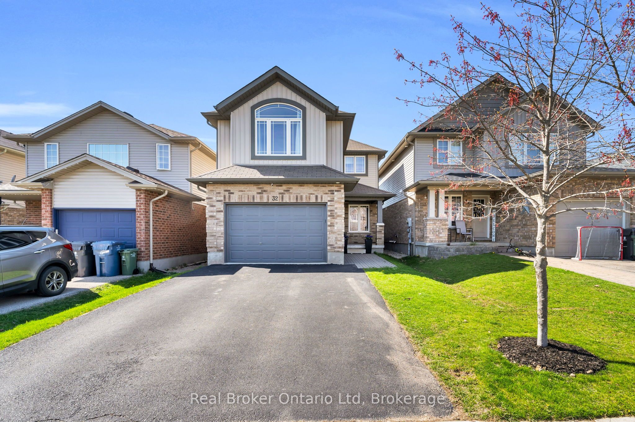 32 Maude Lane, Guelph, ON N1E 0G3