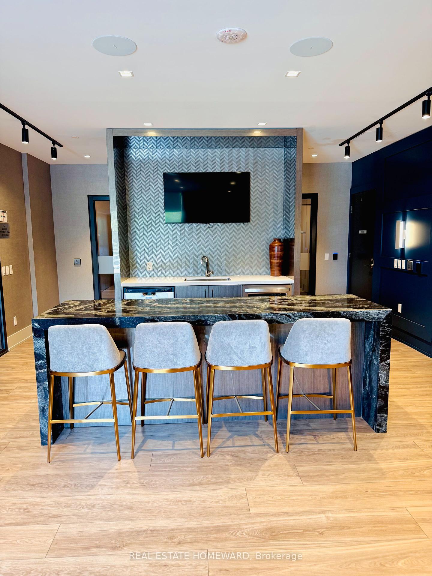 2 Bedrooms Condo at 286 Main, Toronto For sale
