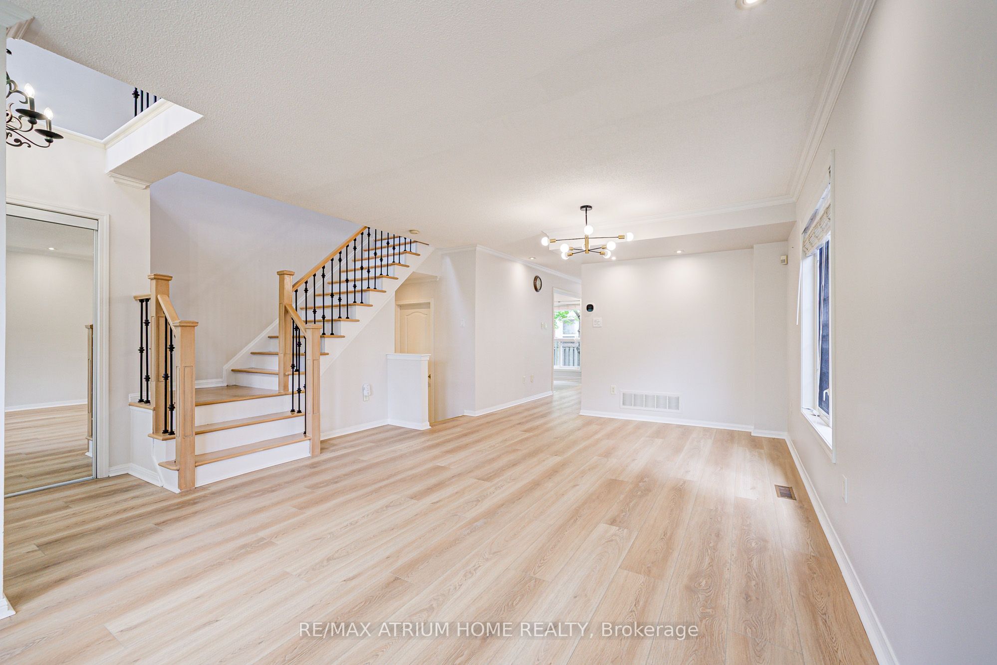 2293 Oakhaven Drive