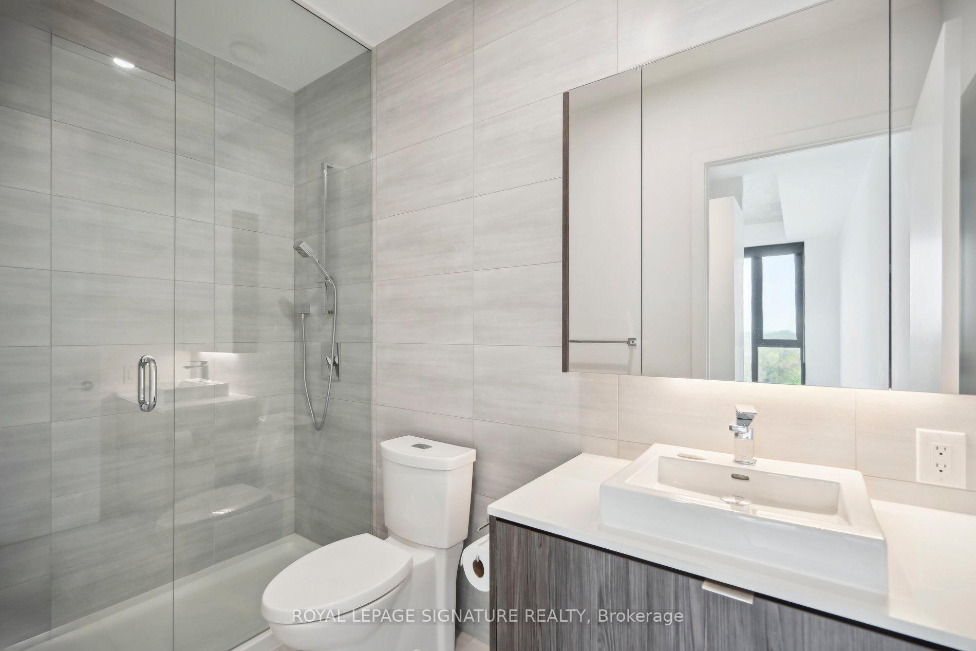 3 Bedrooms Co-op at 7 Smith, Toronto For sale