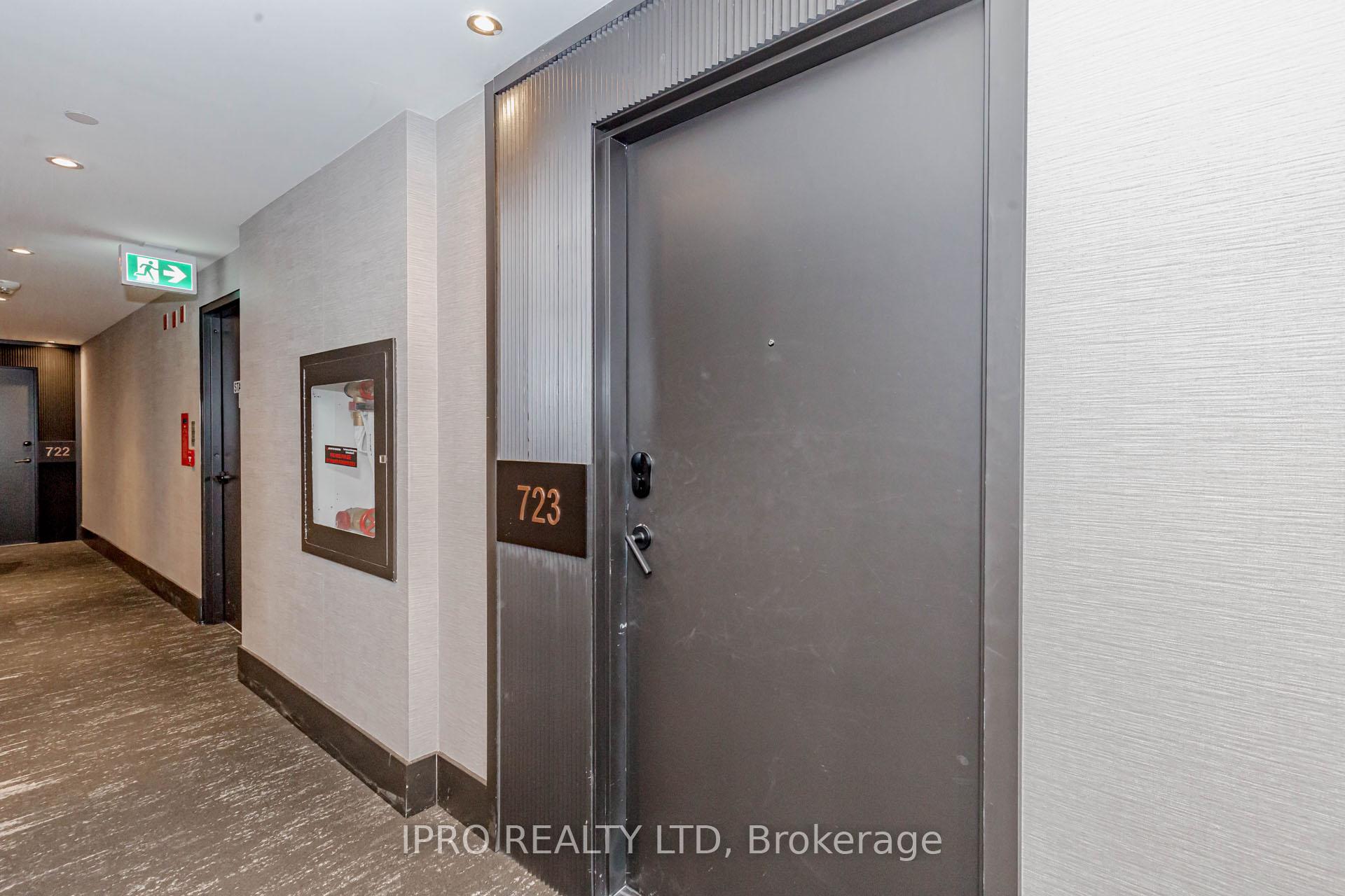 2 Bedrooms Condo at 2450 OLD BRONTE, Oakville For sale