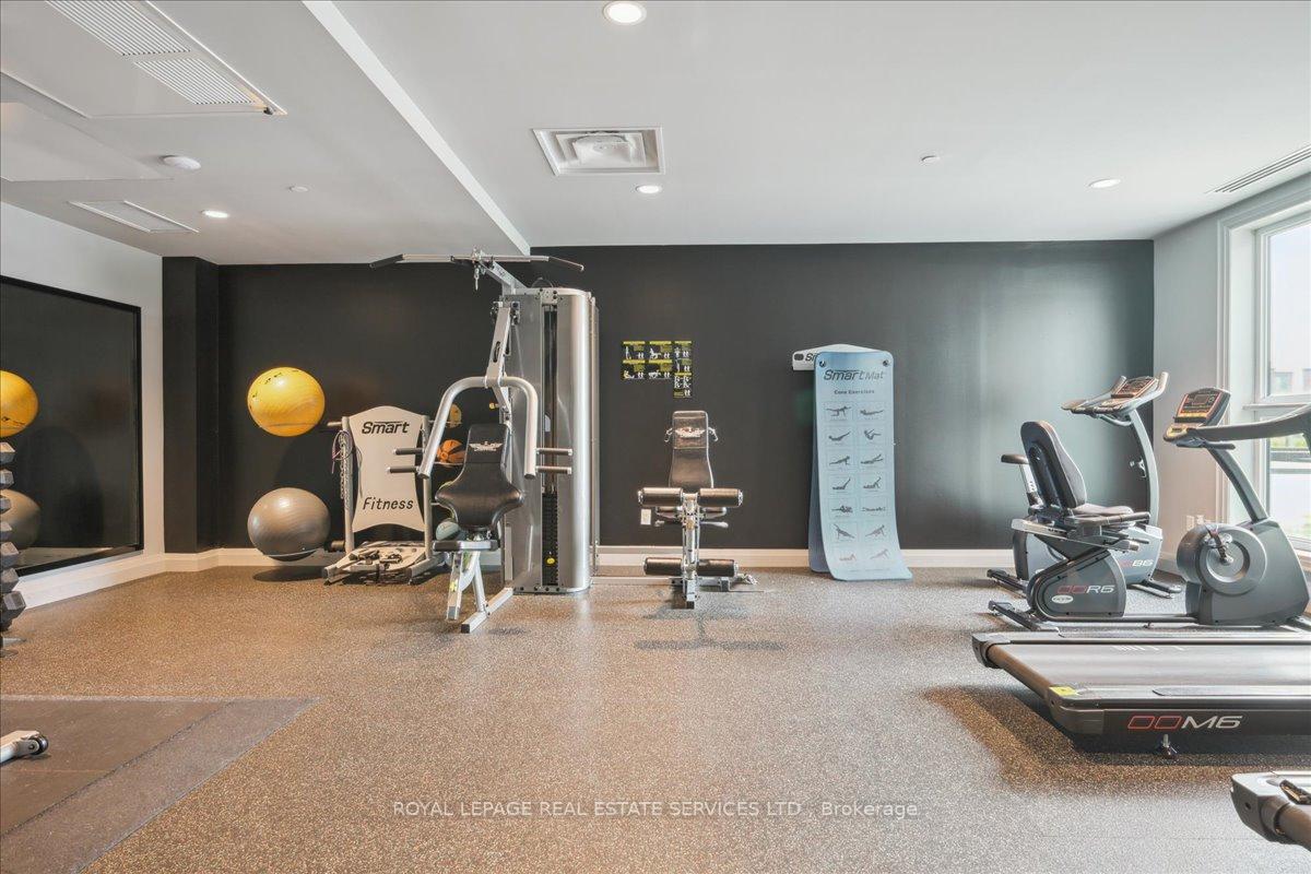 2 Bedrooms Condo at 95 DUNDAS, Oakville For sale