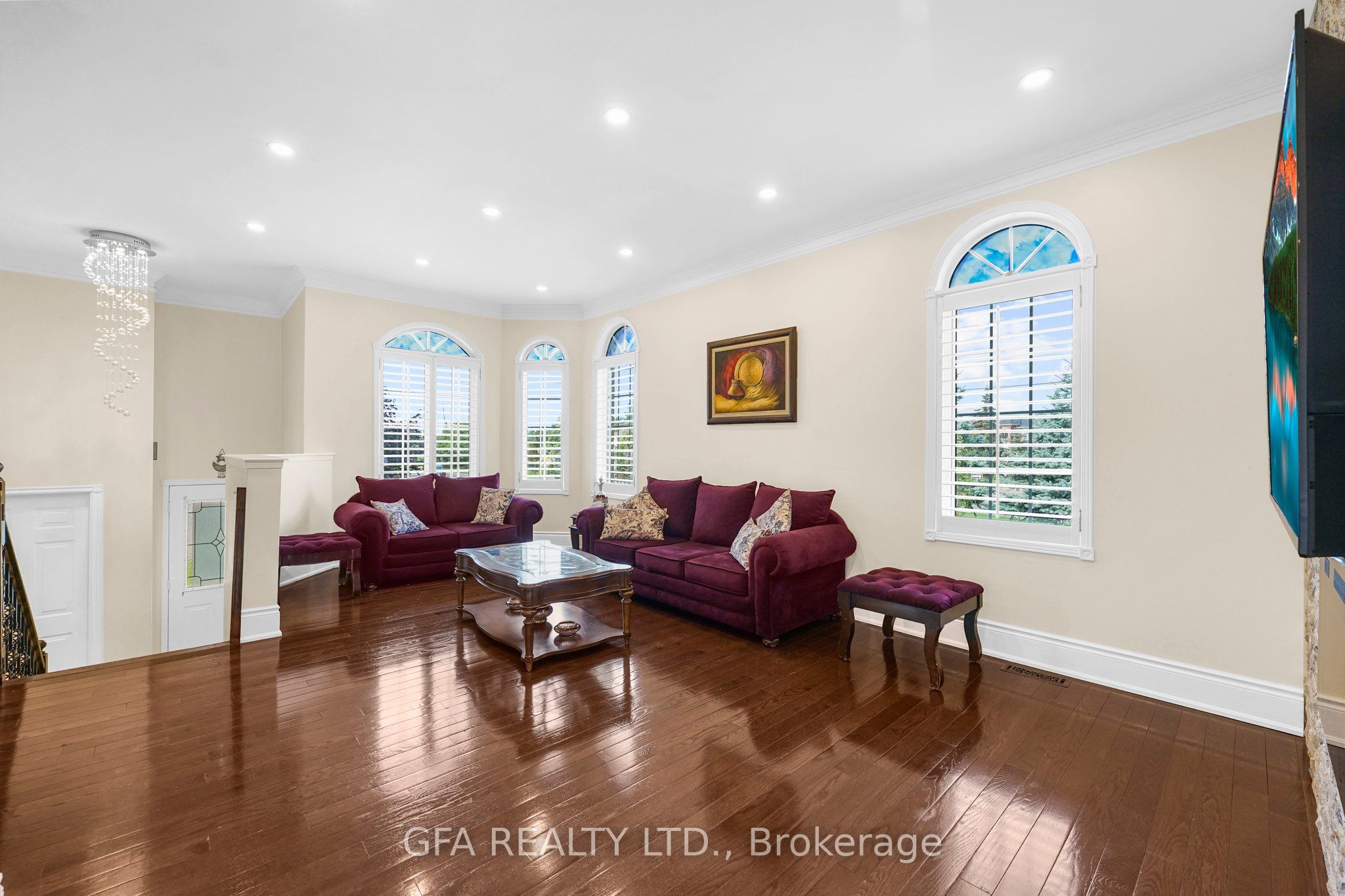 7349 Zinnia Place