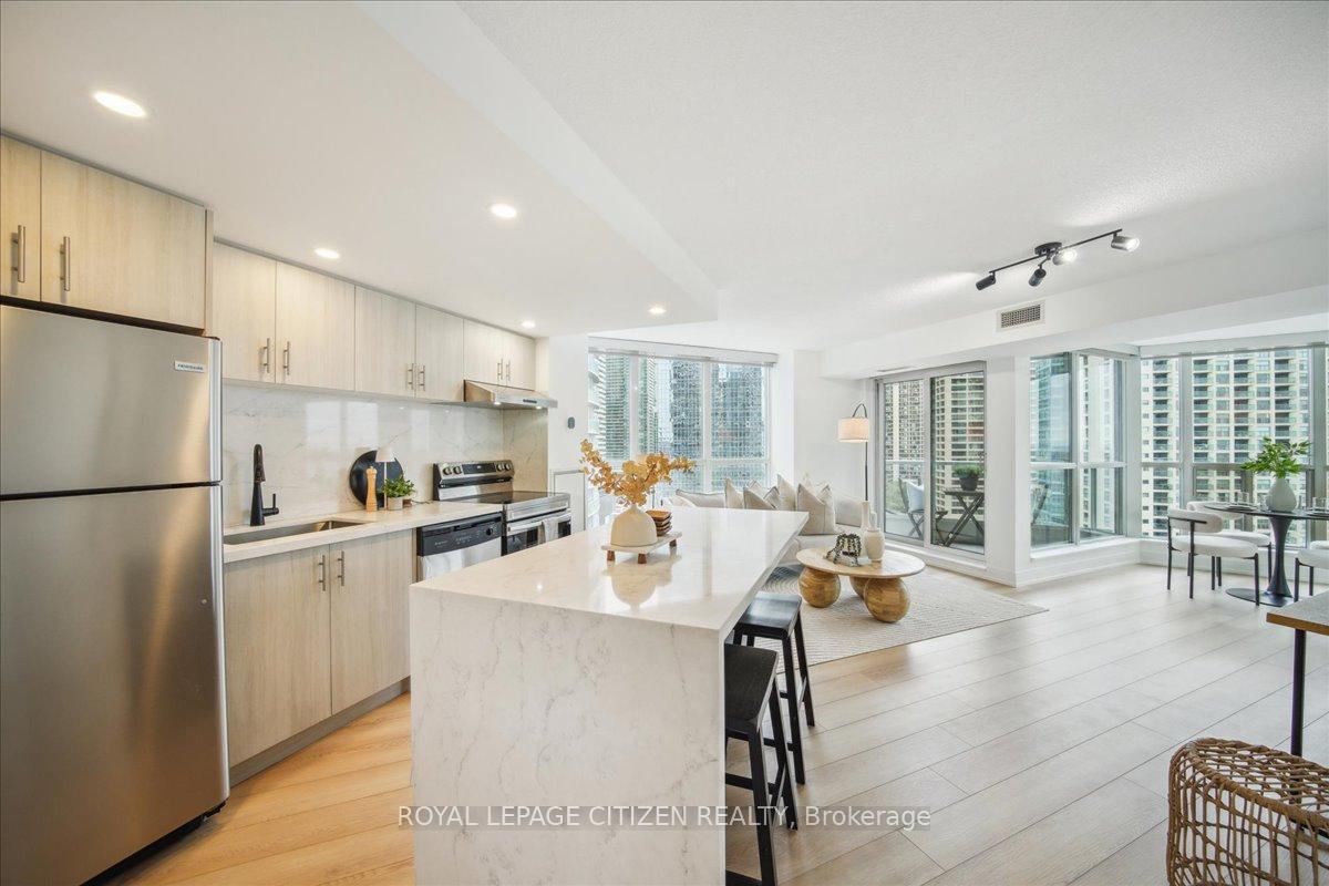 3 Bedrooms Condo at 208 Queens, Toronto For sale