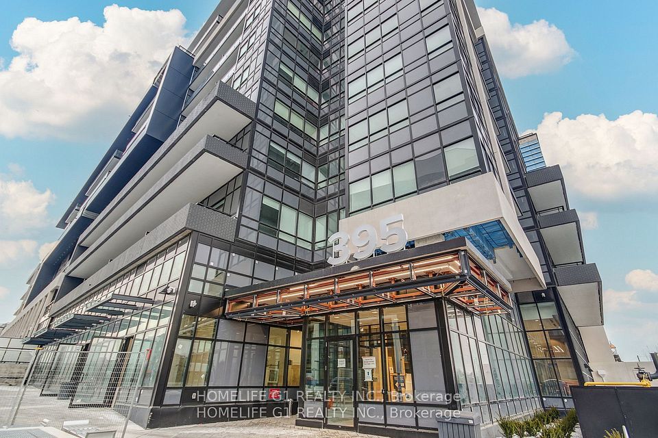 395 Dundas