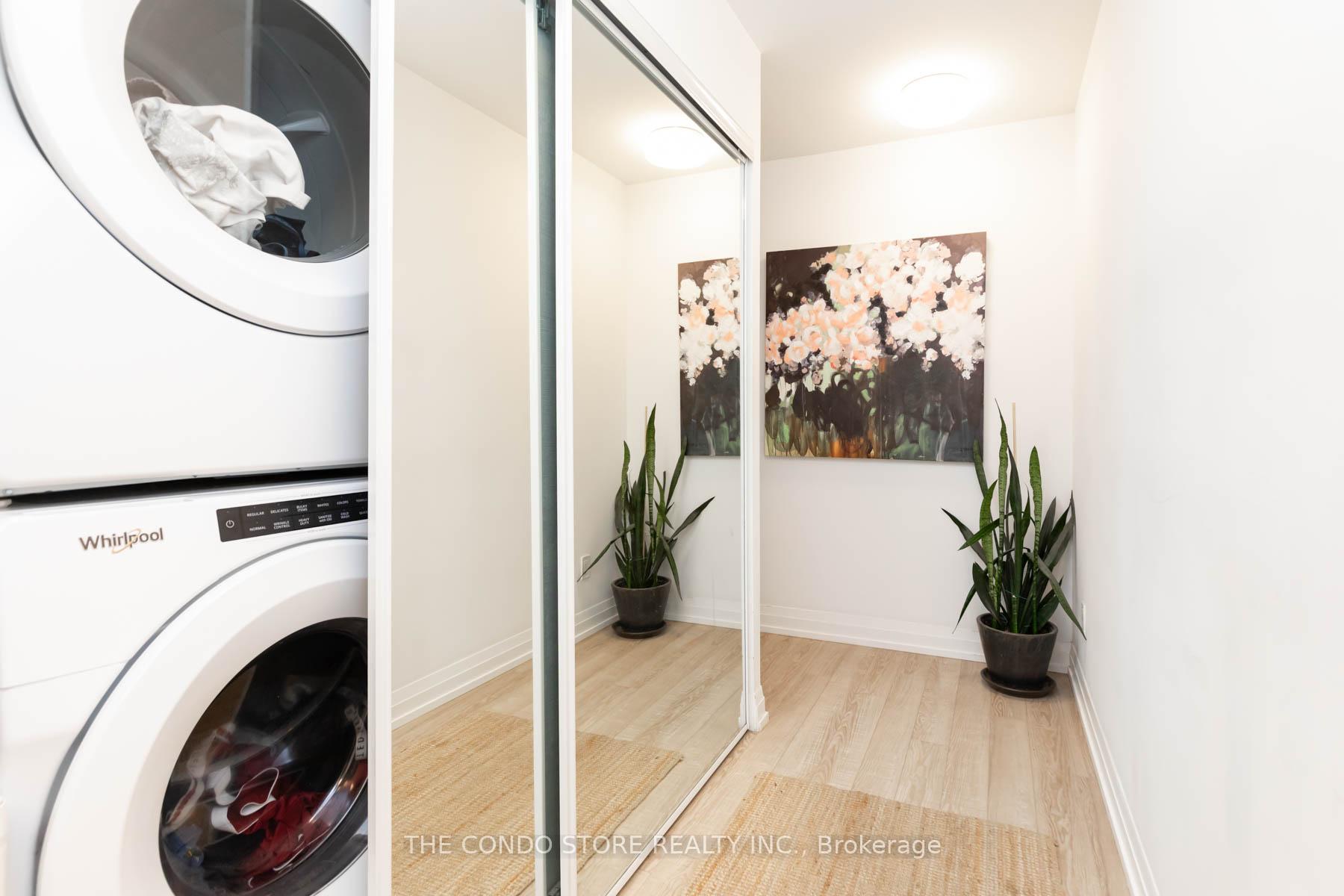 3 Bedrooms Condo at 286 MAIN, Toronto For sale