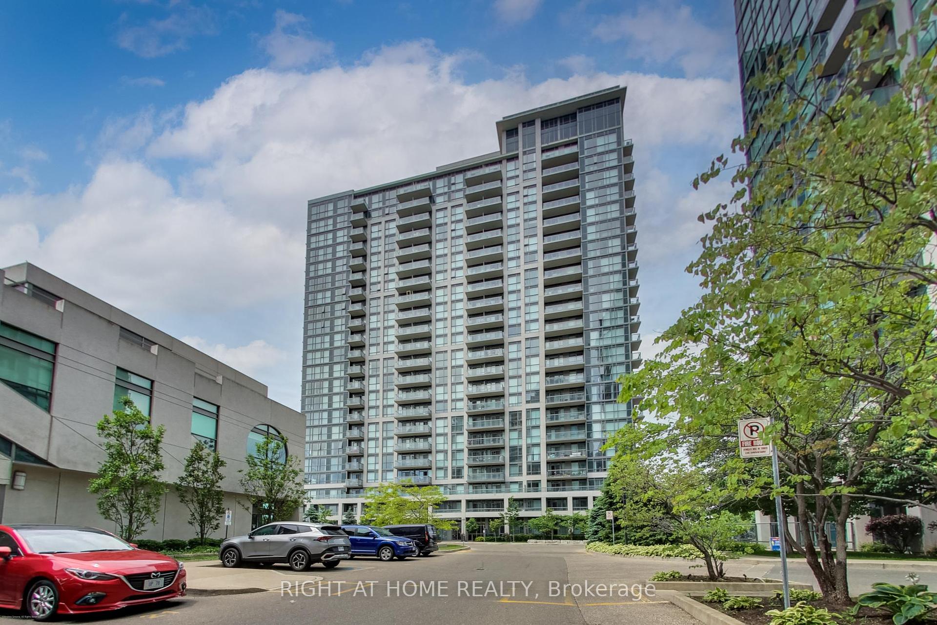 3 Bedrooms Condo at 349 Rathburn, Mississauga For sale