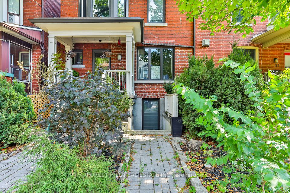 35 Yarmouth Gardens