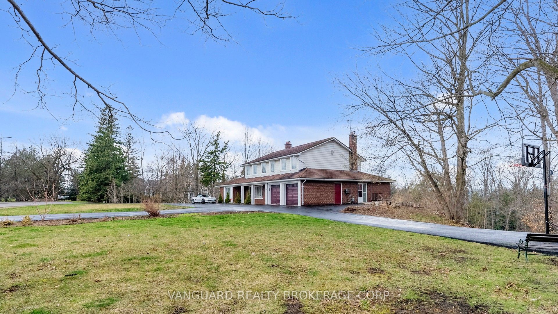 80 Kleins Crescent, Vaughan, ON L0J 1C0