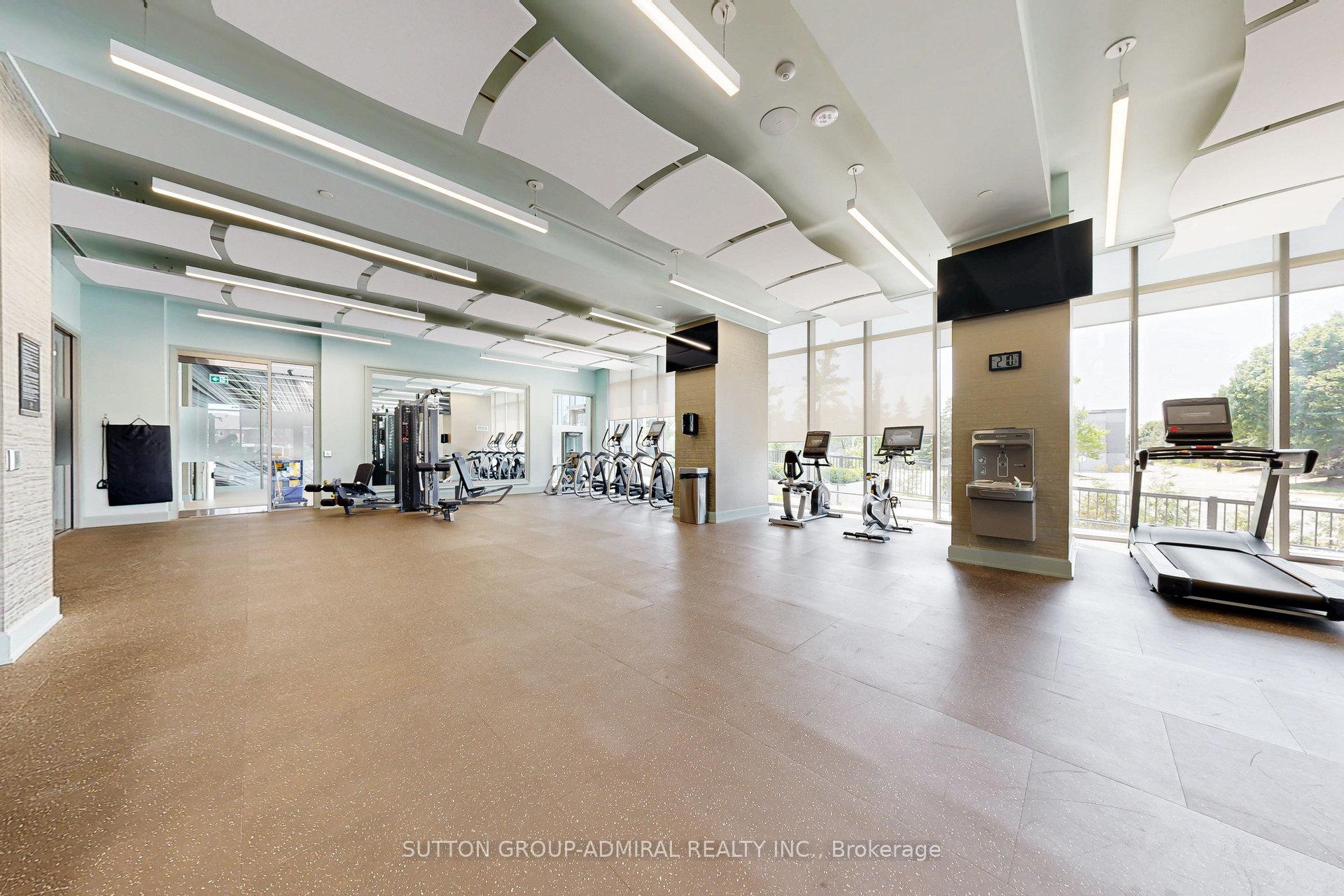 2 Bedrooms Condo at 20 Gatineau, Vaughan For sale