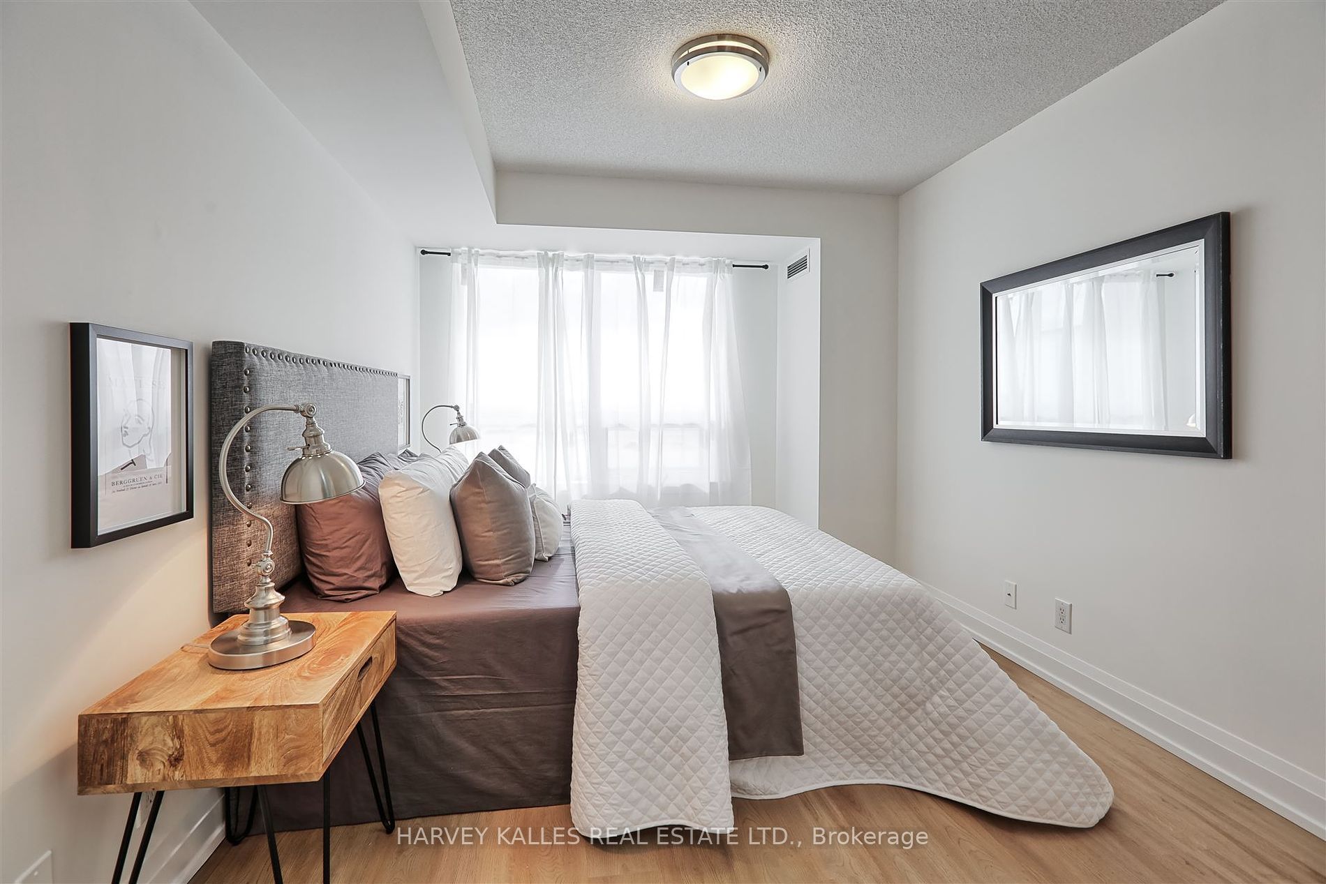 1070 Sheppard Avenue W 912
