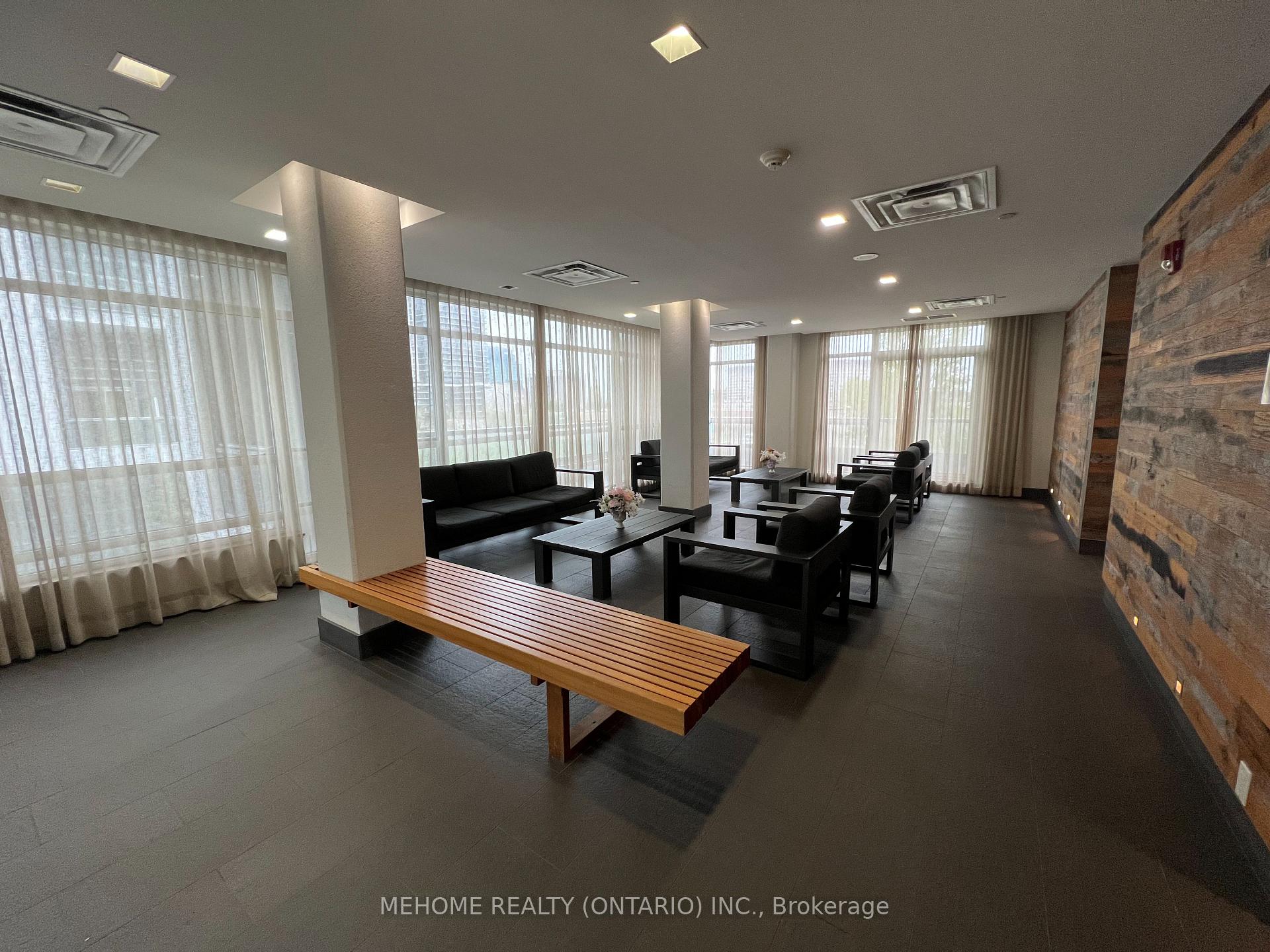2 Bedrooms Condo at 275 Yorkland, Toronto For sale