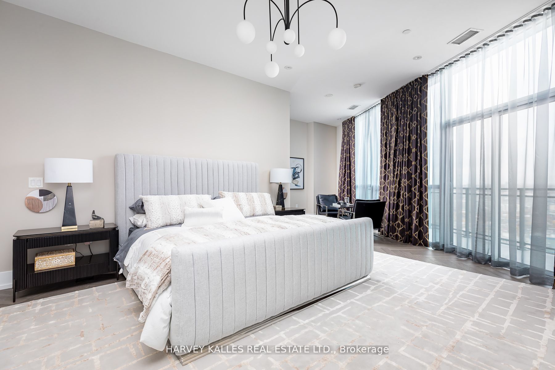 99 John Street 4802
