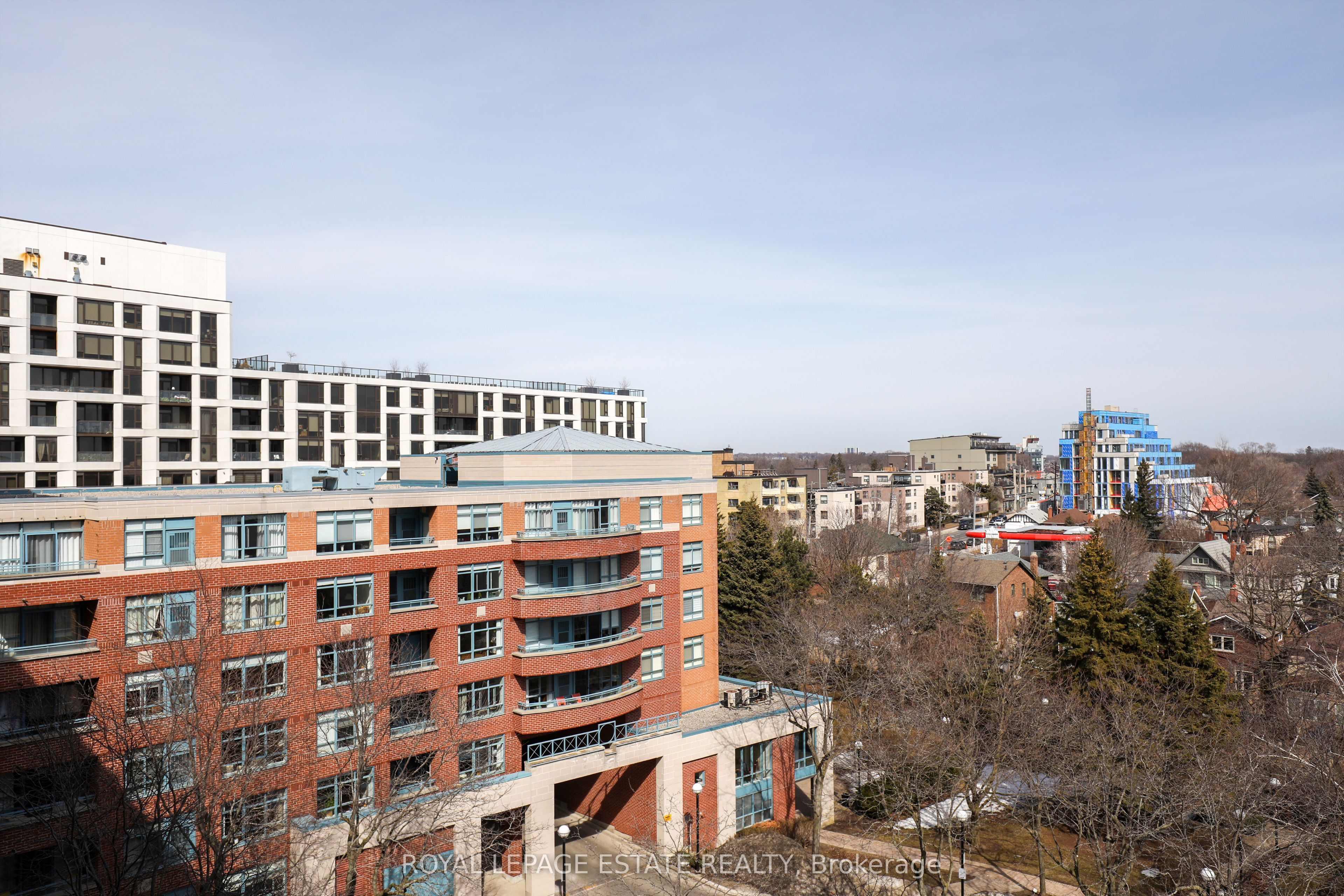 1093 Kingston Road, #808