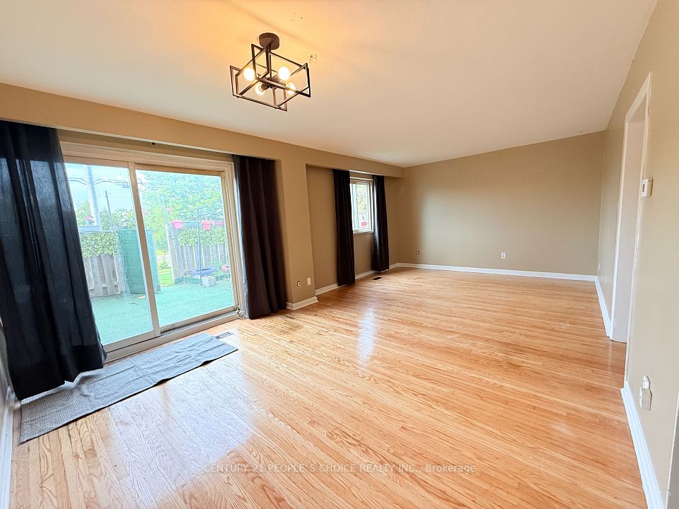 #15 - 3308 The Credit Woodlands, Mississauga, ON L5C 2J8