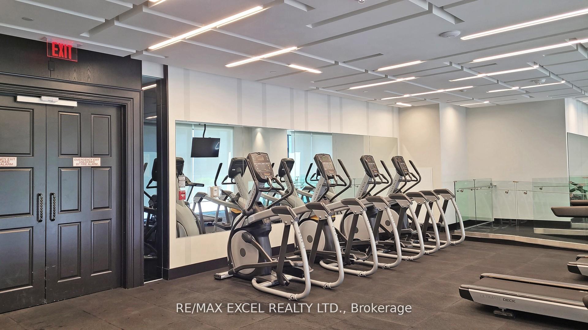 2 Bedrooms Condo at 87 Peter, Toronto For sale
