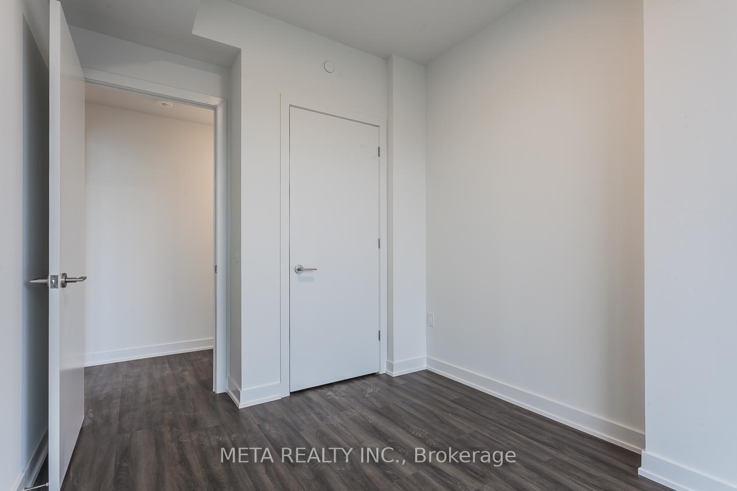 2 Bedrooms Condo at 9 Tecumseth, Toronto For sale