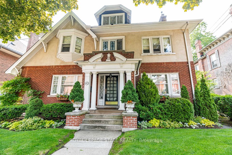 247 MacNab