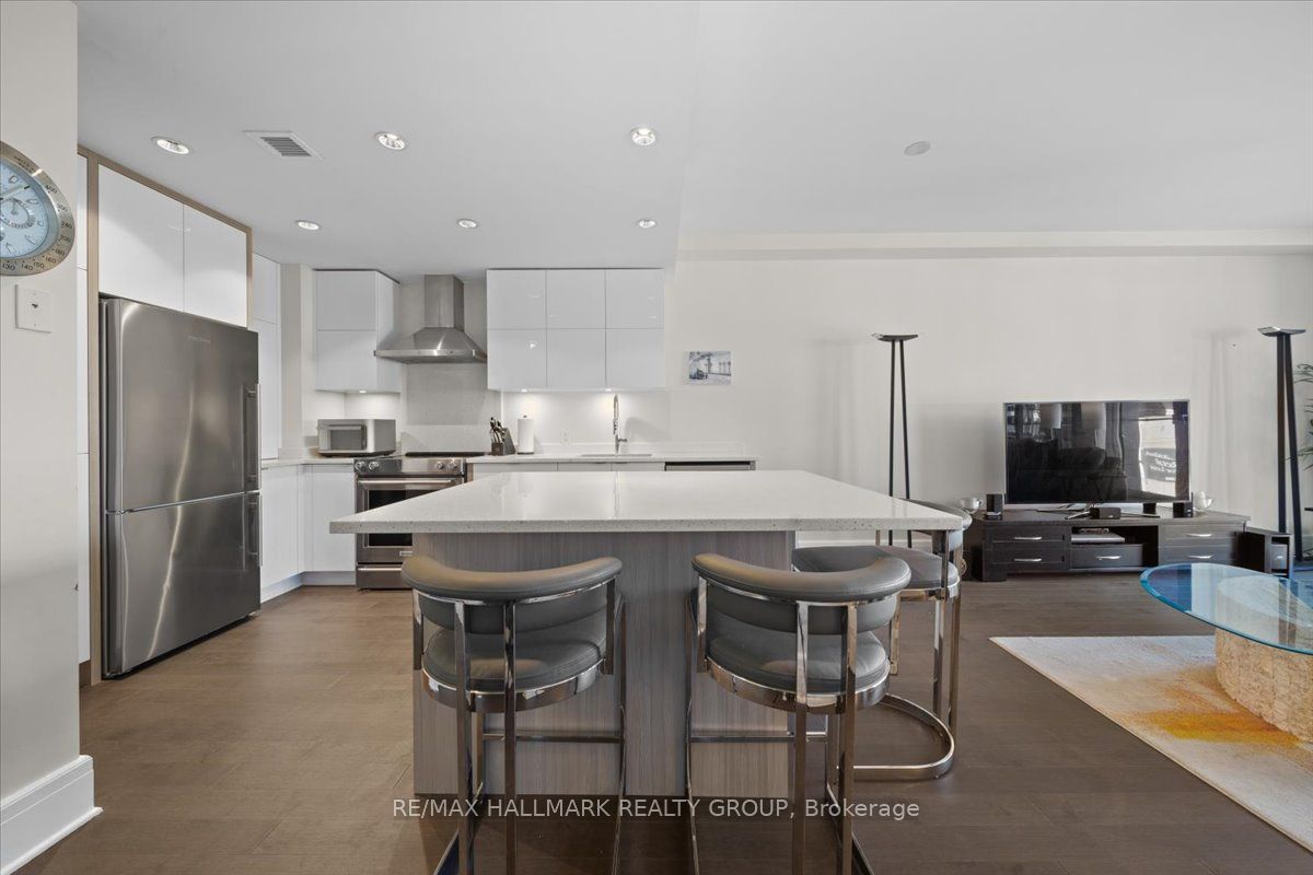 700 SUSSEX Drive, #304