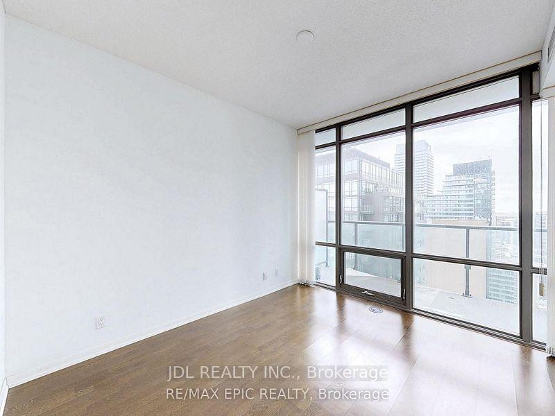 2 Bedrooms Condo at 832 Bay, Toronto For sale