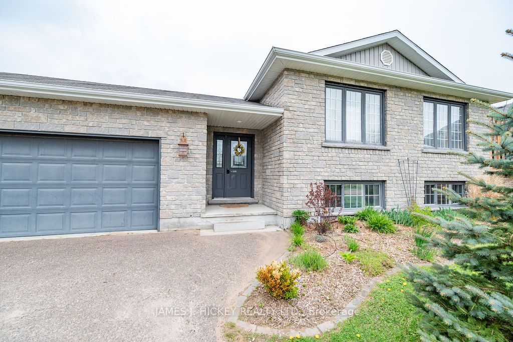 1010 Beatty Crescent