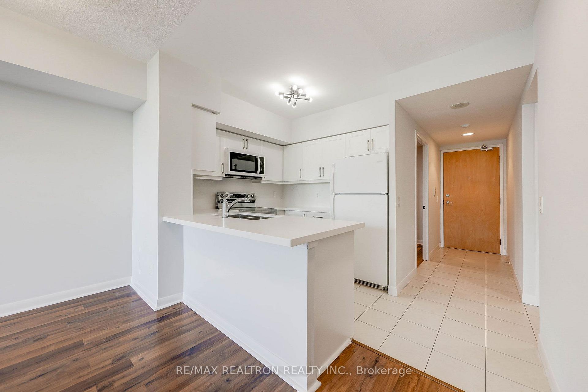 2 Bedrooms Condo at 4968 Yonge, Toronto For sale