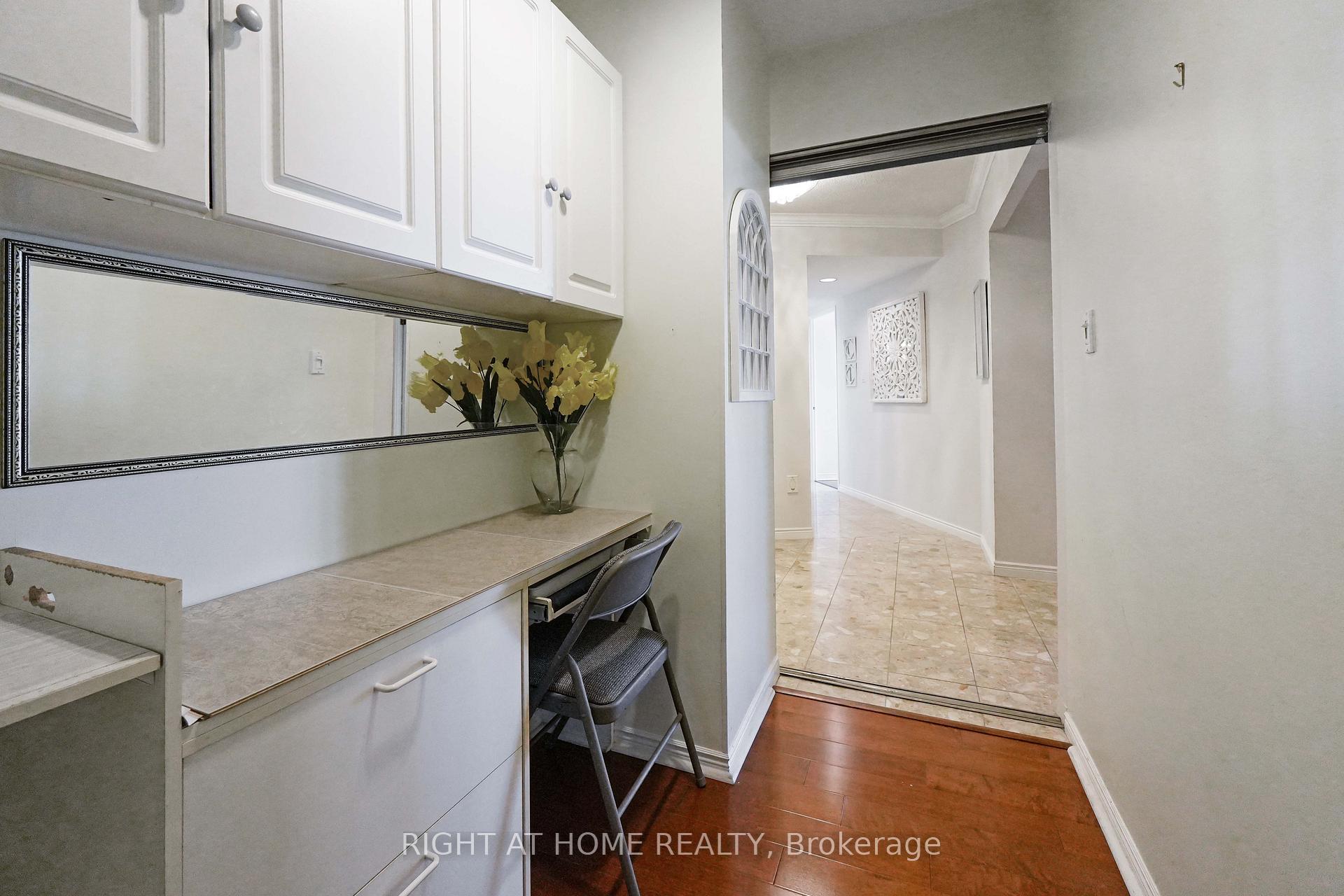3 Bedrooms Condo at 20 Guildwood, Toronto For sale