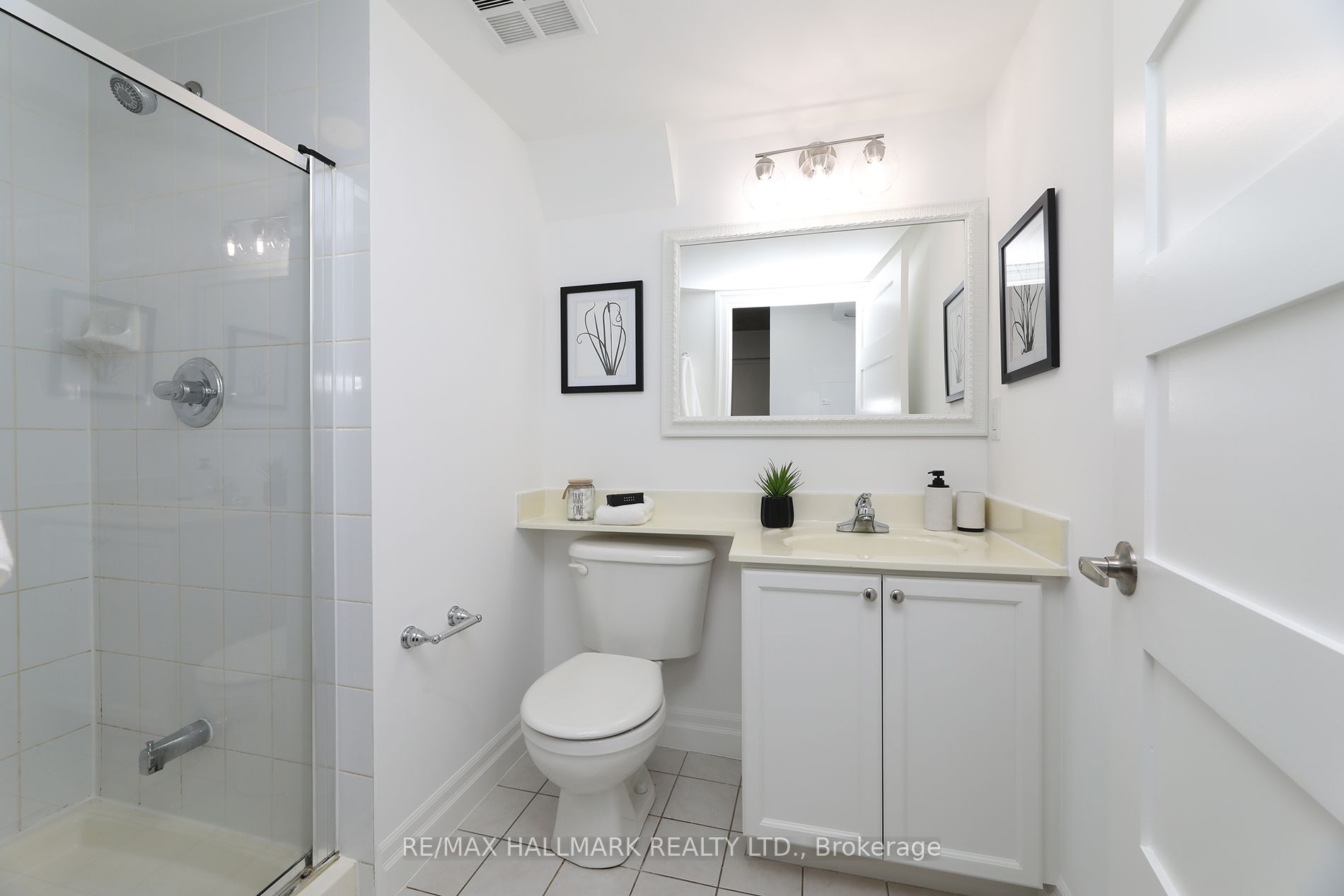 1029 King Street W, #818