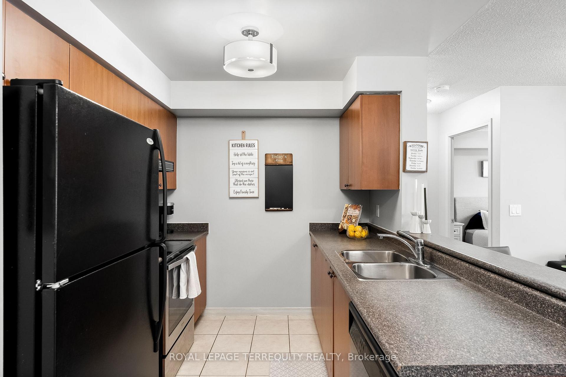 3 Bedrooms Condo at 3650 Kingston RD, Toronto For sale