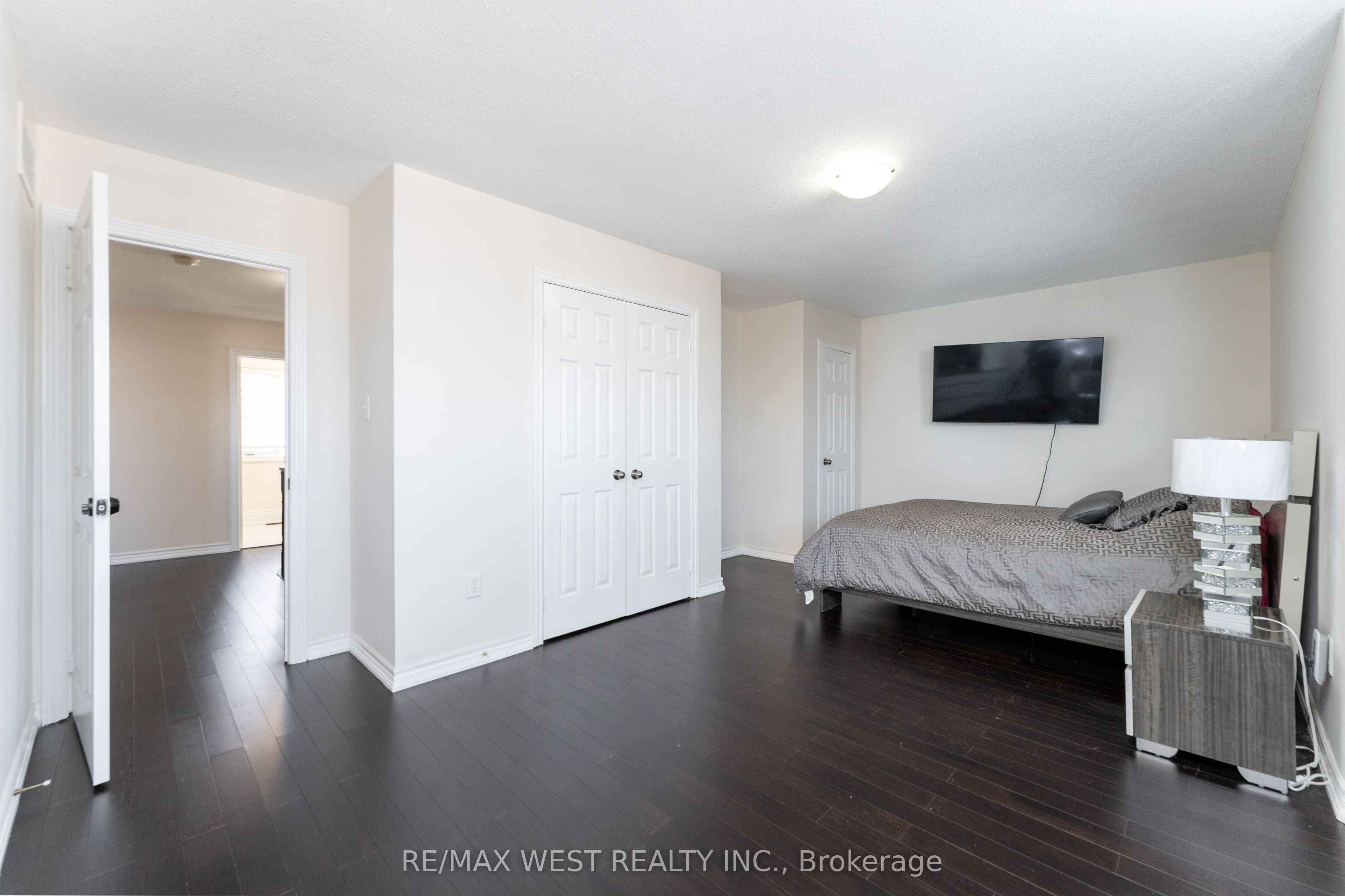 14 Jessica Drive