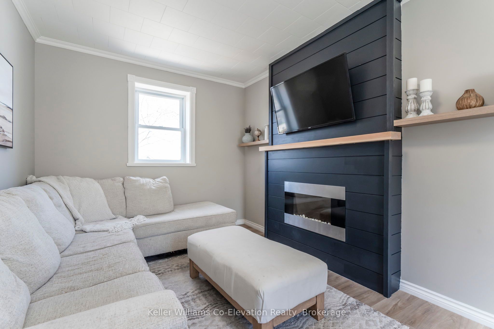 59 Robert Street, Penetanguishene, ON L9M 1N1