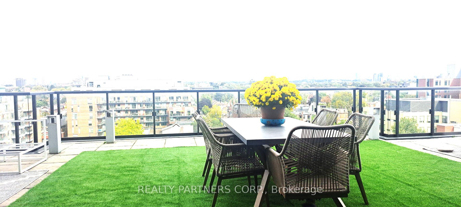 3 Bedrooms Condo at 8 Dovercourt,  Toronto For sale