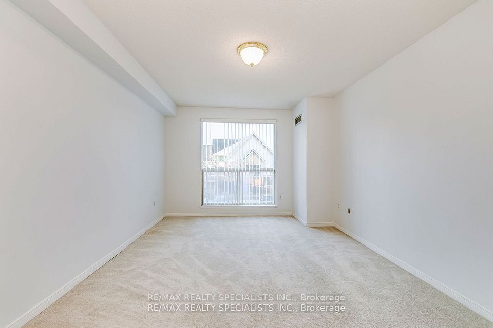 Very Large Primary Bedroom