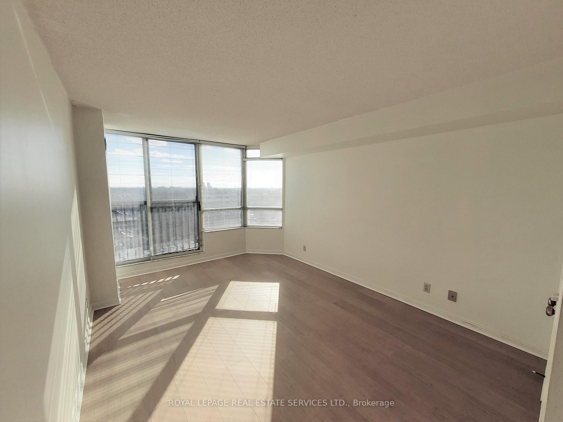 1 Bedroom Condo at 1 Aberfoyle, Toronto For sale