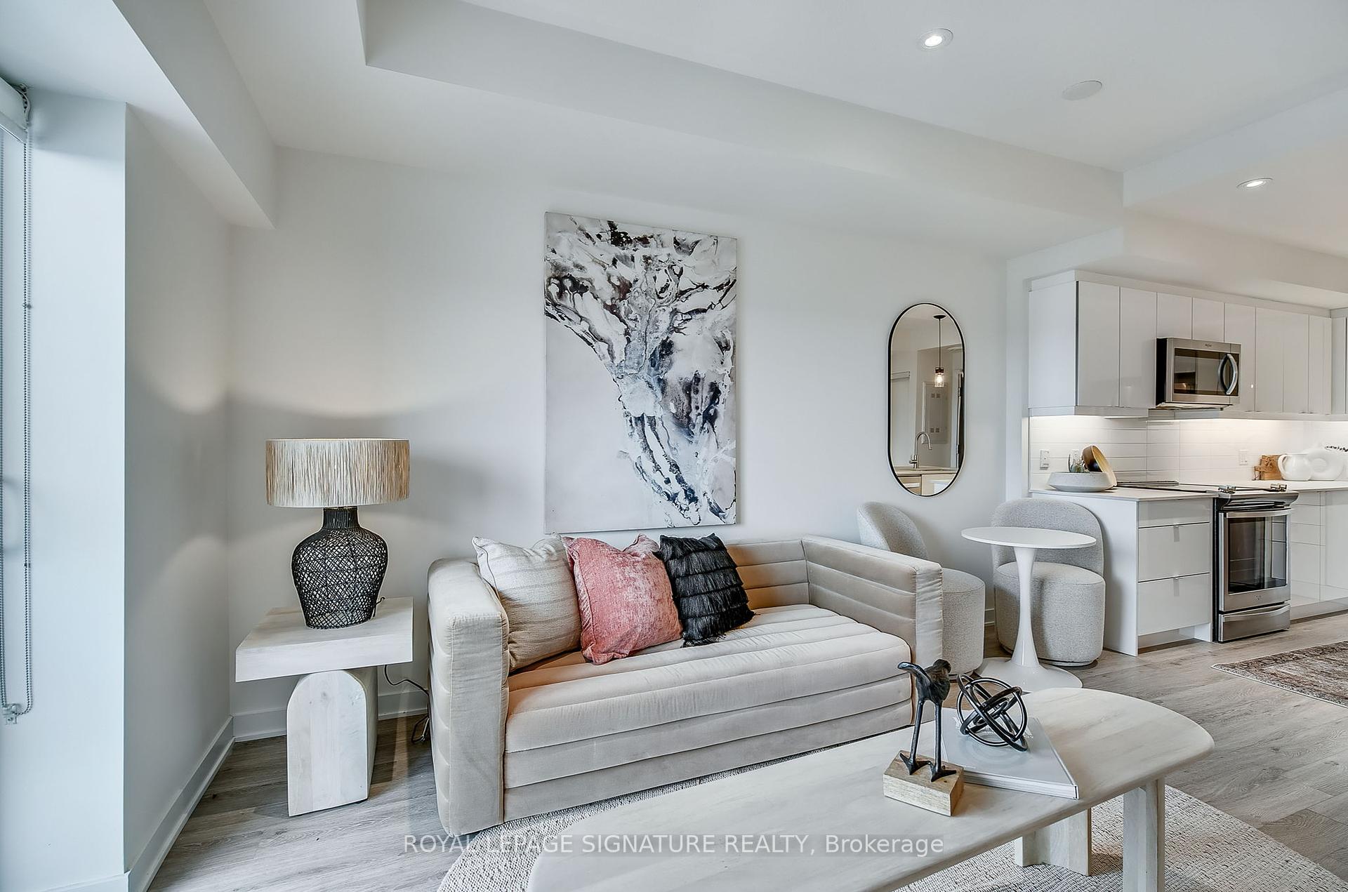 1 Bedroom Condo at 16 Markle, Hamilton For sale