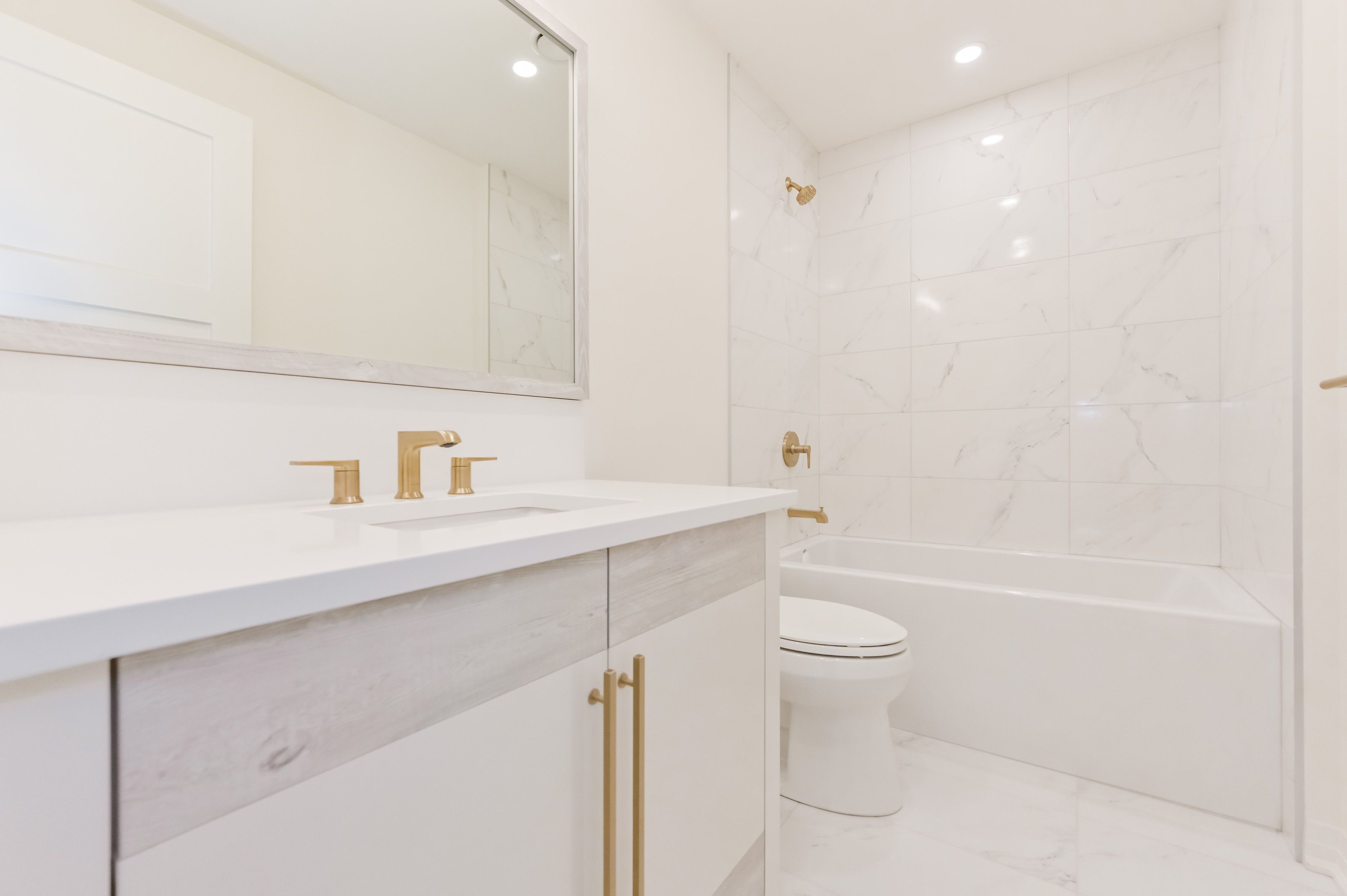 6523 Wellington 7 Road 402
