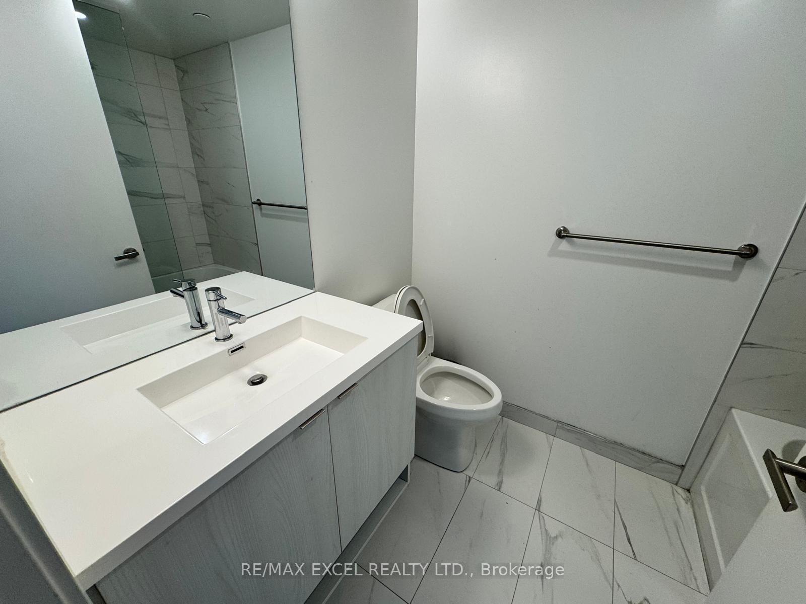 1 Bedroom Condo at 138 Downes,  Toronto For sale