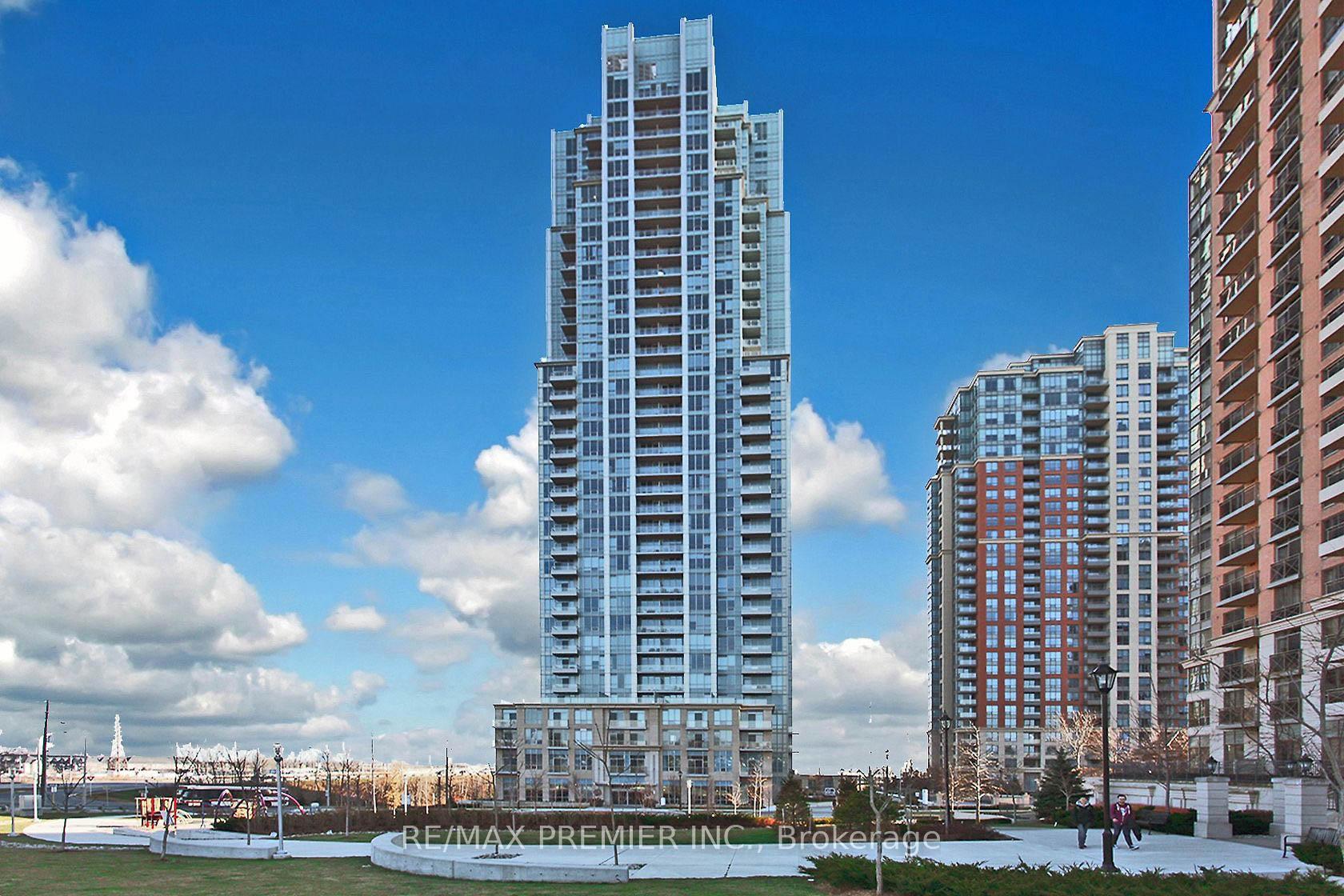 2 Bedrooms Condo at 15 Viking, Toronto For sale