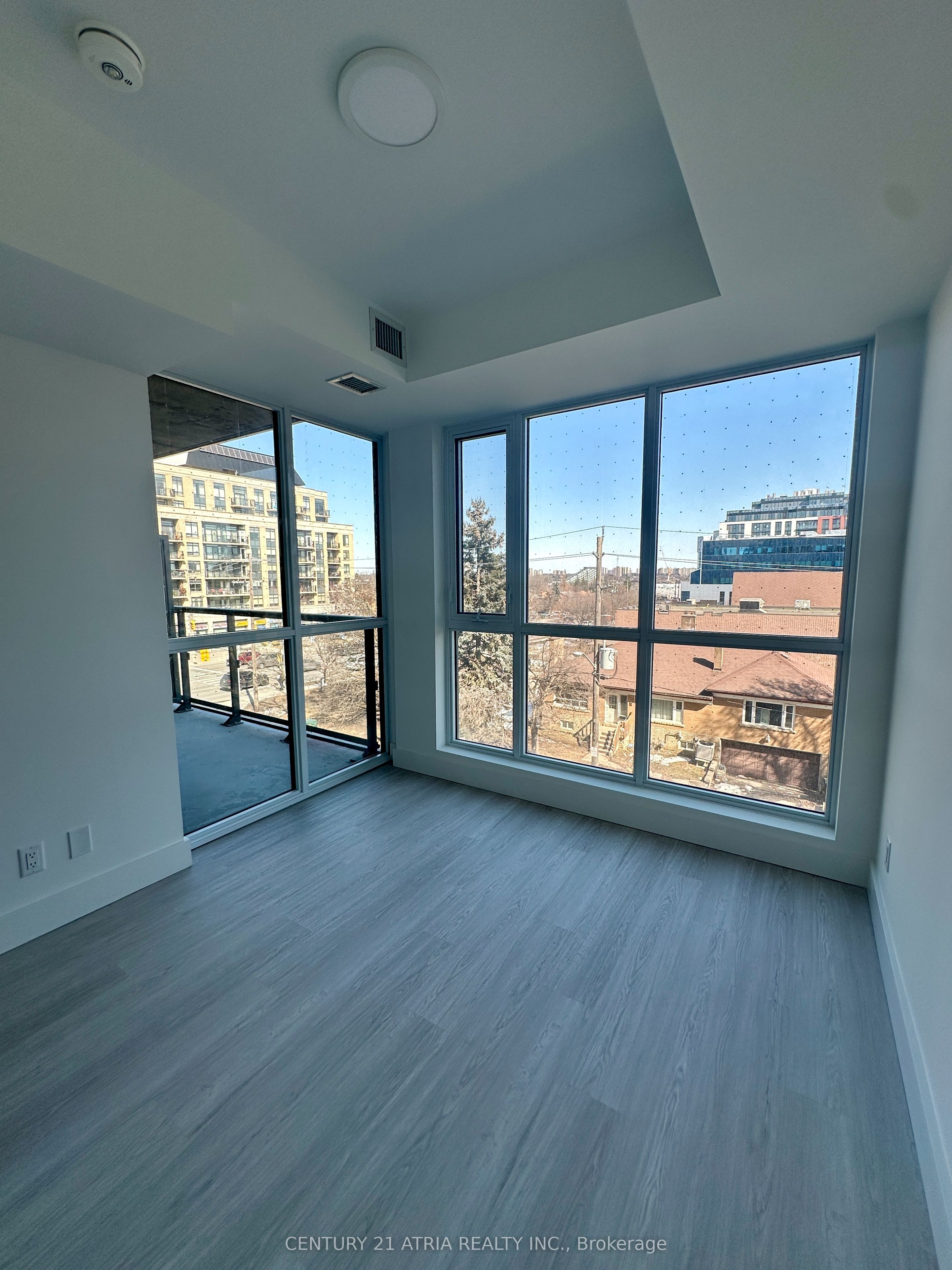 625 Sheppard Avenue E, #320
