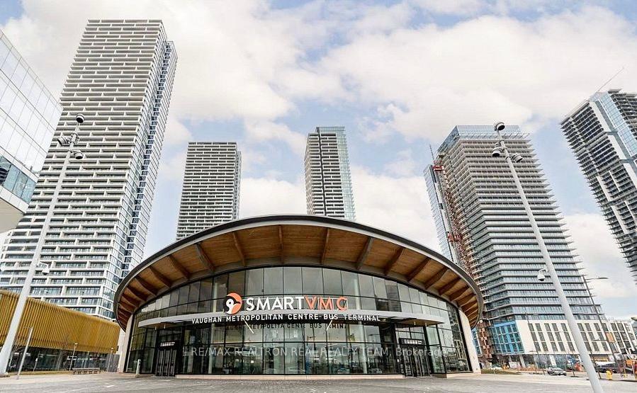 1 Bedroom Condo at 1000 Portage, Vaughan For sale