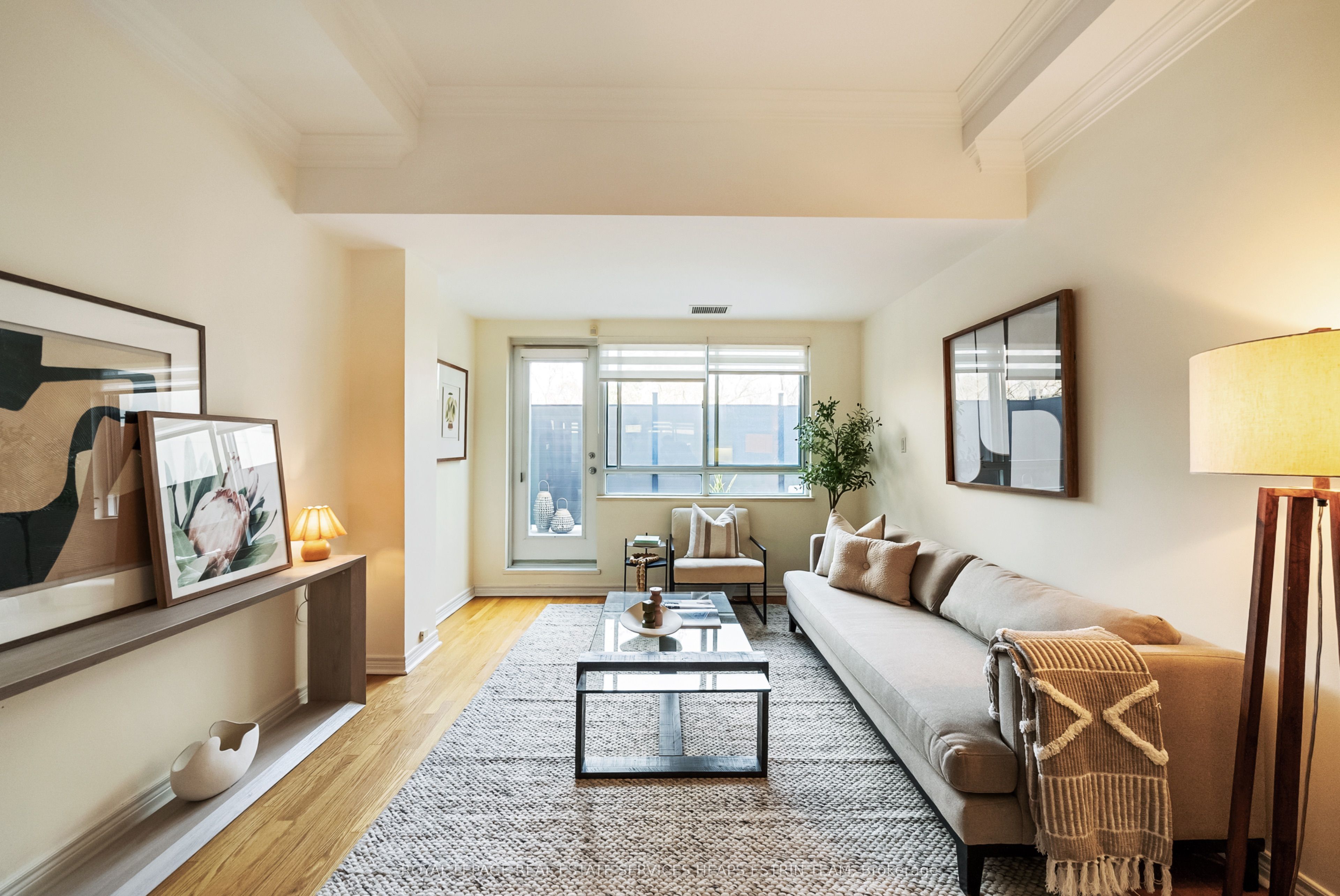1231 Yonge Street, #214
