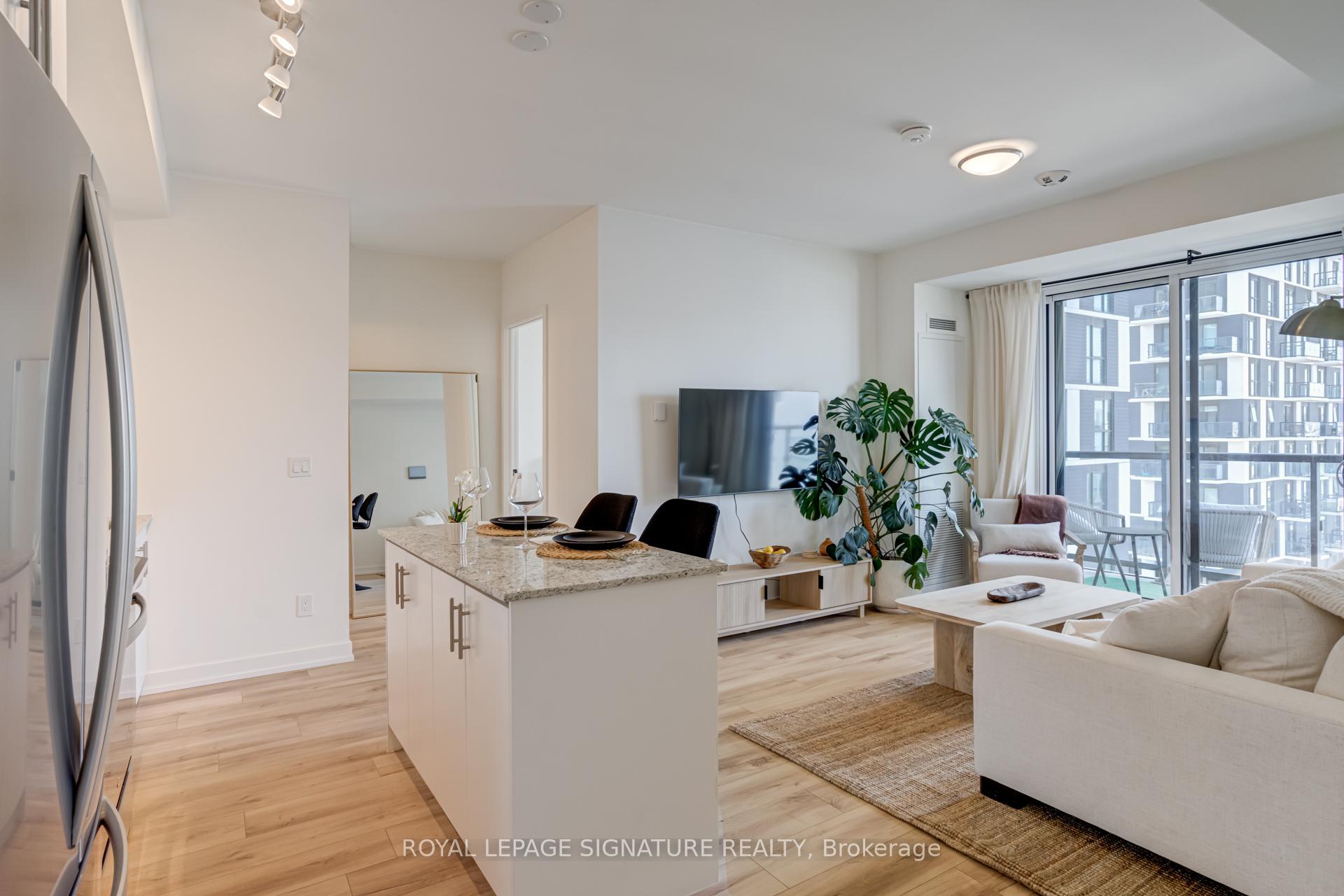 2 Bedrooms Condo at 335 Wheat Boom, Oakville For sale