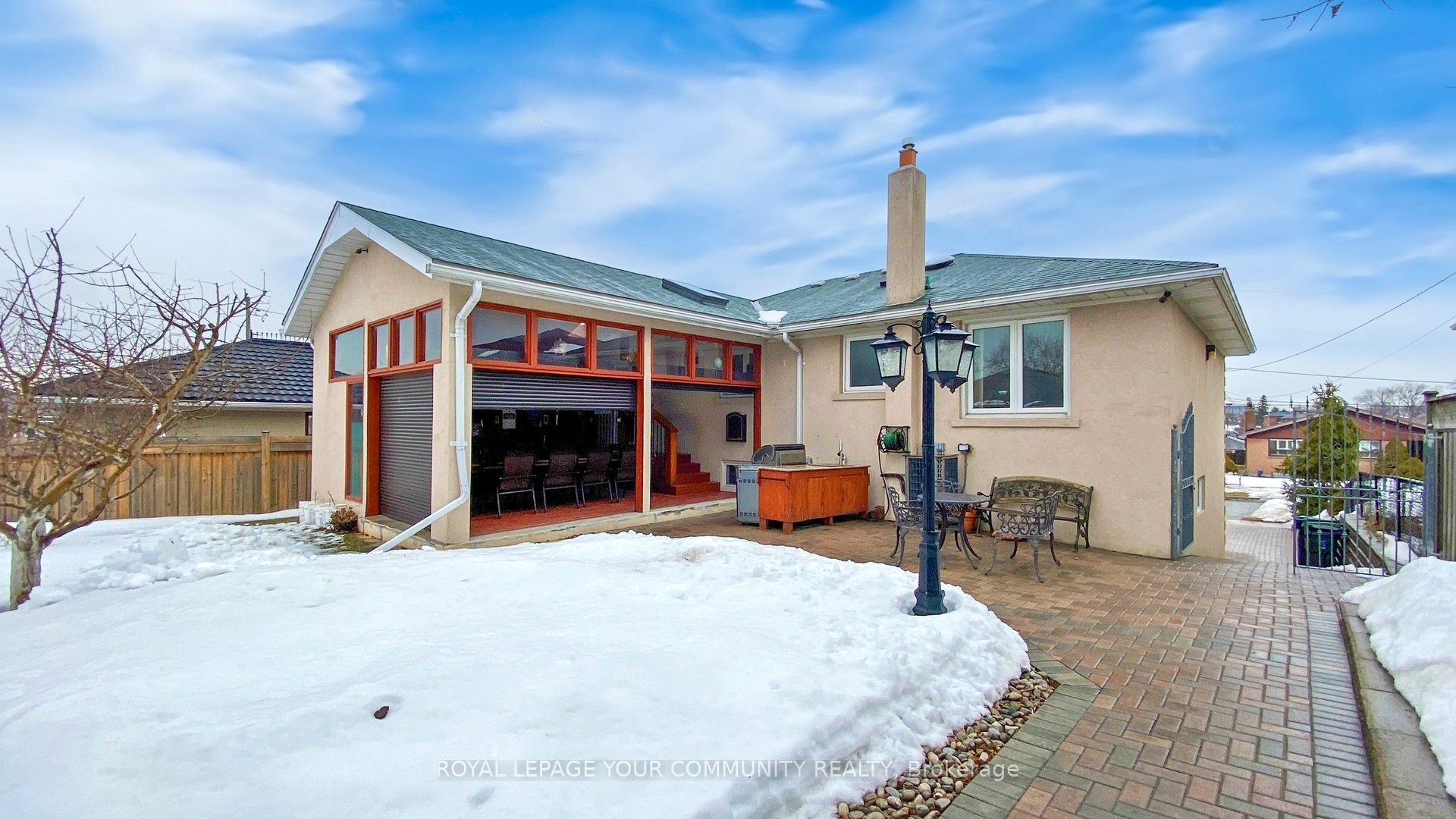 75 Brewster Crescent