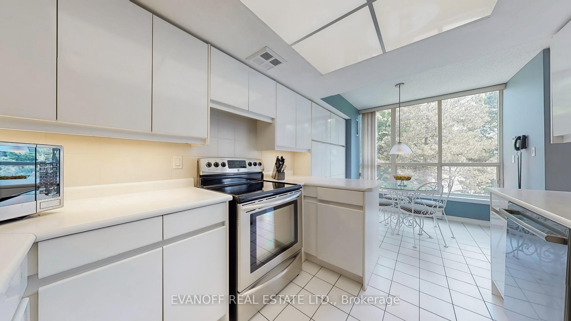 3 Bedrooms Condo at 20 Guildwood, Toronto For sale