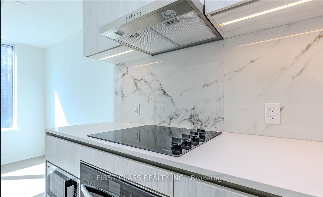 8 Wellesley Street W, #2510