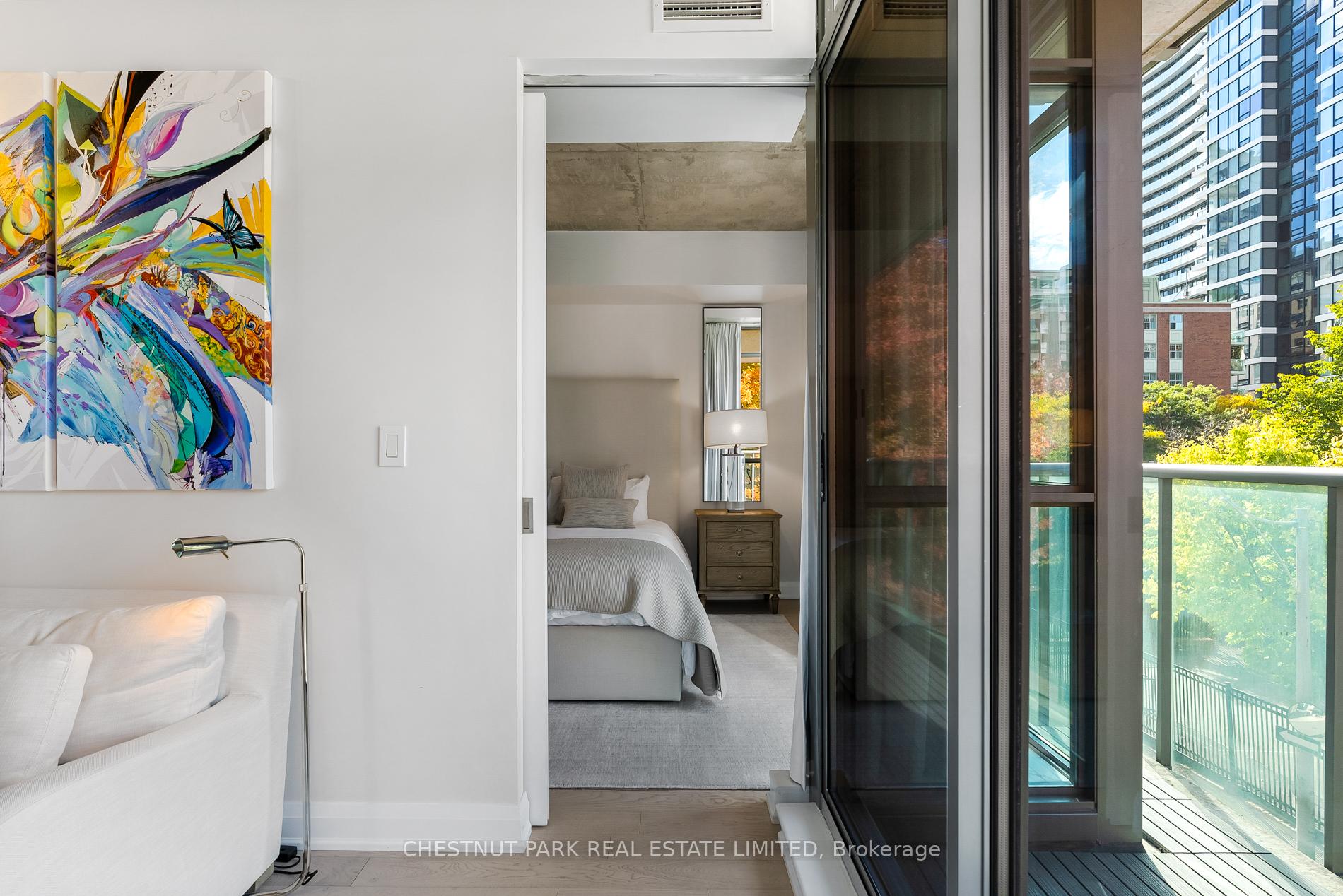 2 Bedrooms Condo at 285 Mutual, Toronto For sale