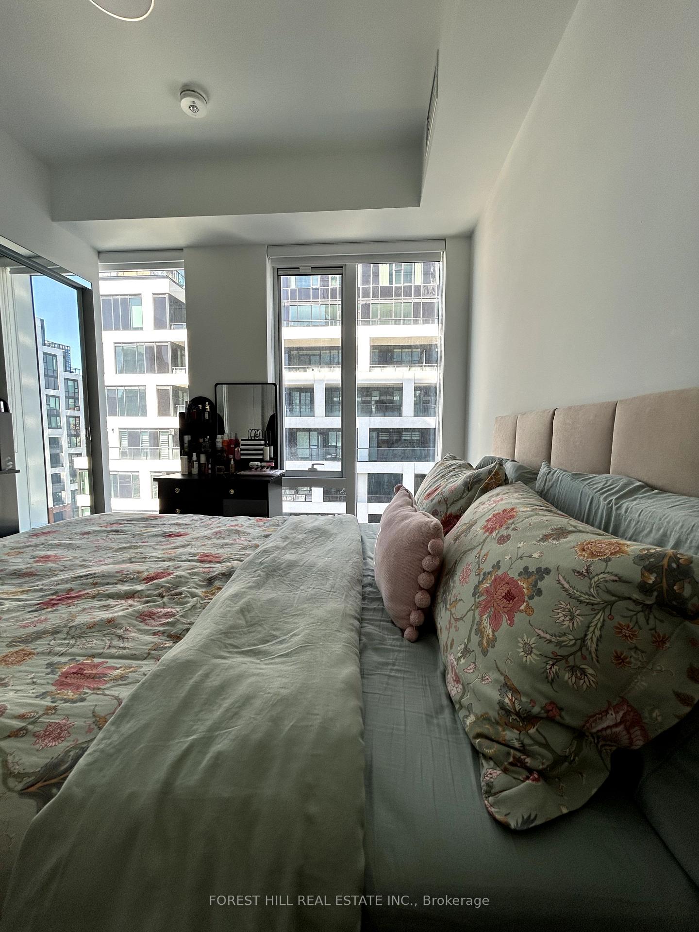 2 Bedrooms Condo at 480 Front,  Toronto For sale