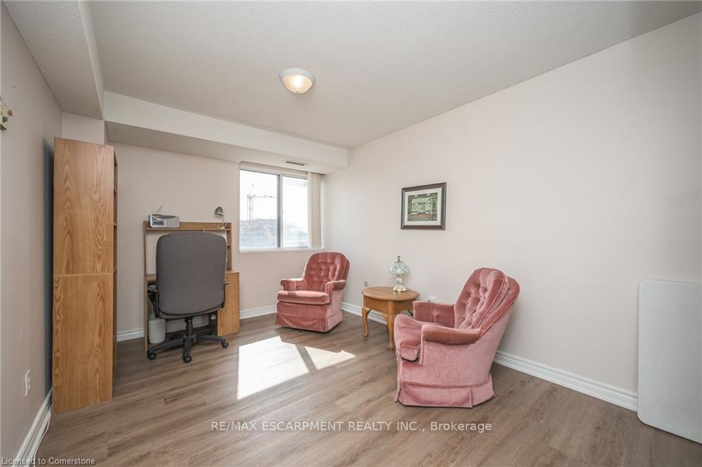3 Bedrooms Condo at 301 FRANCES,  Hamilton For sale
