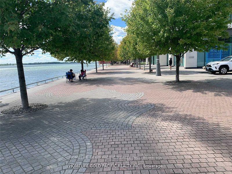 2 Bedrooms Condo at 15 Merchants Wharf,  Toronto For sale
