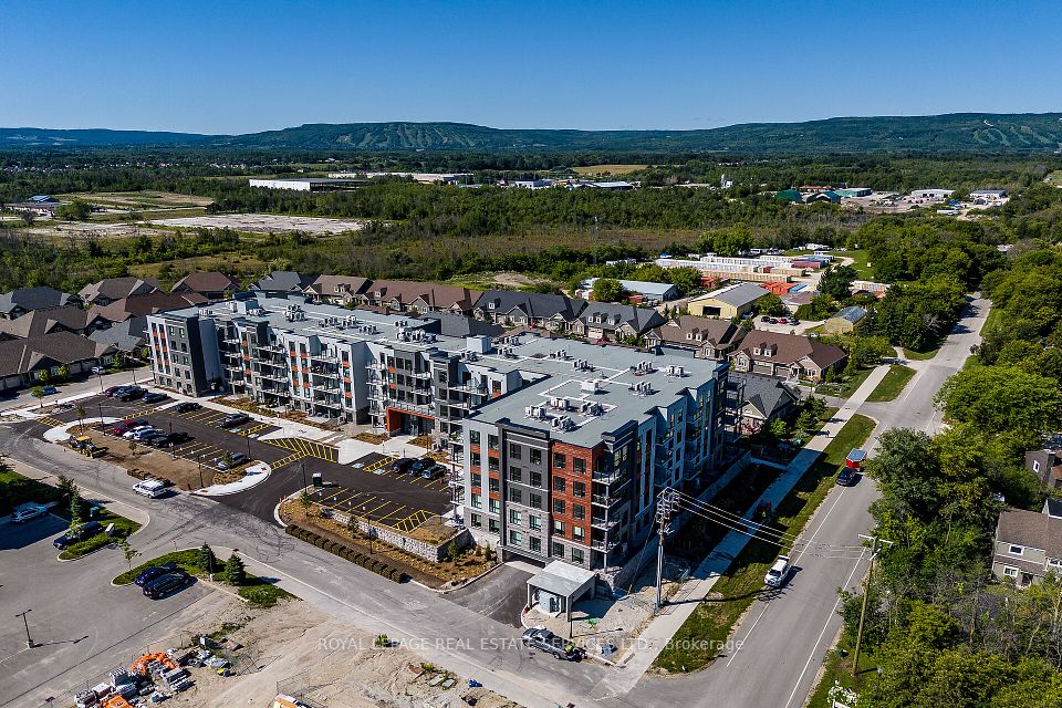 #127 - 4 Kimberly Lane, Collingwood, ON L9Y 5K8